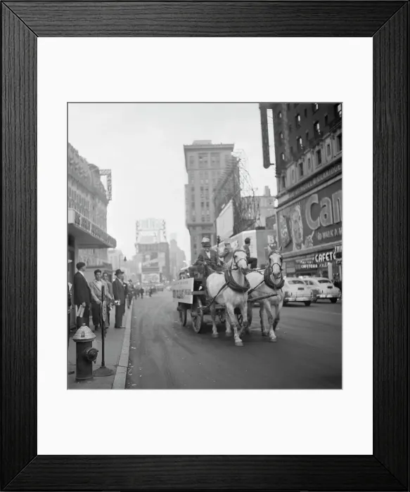 Framed Print : Portrait of Henry (Clay) Goodwin, Times Square, New York, N.Y. ca. July 1947. Creator: William Paul Gottlieb