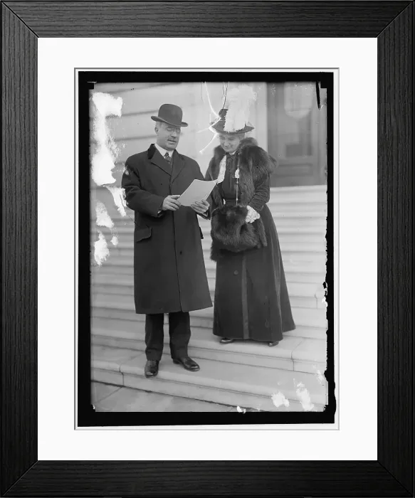 Framed Print : Mary Boyle O'Reilly, writer, lecturer on sociology, 1913. Creator: Harris & Ewing. Mary Boyle O'Reilly, writer, lecturer on sociology, 1913. Creator: Harris & Ewing Framed Print : Mary Boyle O'Reilly, writer, lecturer on sociology, 1913. Creator: Harris & Ewing. Mary Boyle O'Reilly, writer, lecturer on sociology, 1913. Creator: Harris & Ewing