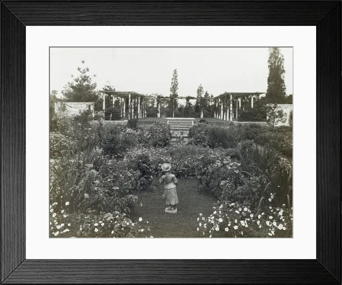 Framed Print : Barberrys, Nelson Doubleday house, Mill Neck, New York, 1921. Creator: Frances Benjamin Johnston. Barberrys, Nelson Doubleday house, Mill Neck, New York, 1921. Creator: Frances Benjamin Johnston Framed Print : Barberrys, Nelson Doubleday house, Mill Neck, New York, 1921. Creator: Frances Benjamin Johnston. Barberrys, Nelson Doubleday house, Mill Neck, New York, 1921. Creator: Frances Benjamin Johnston