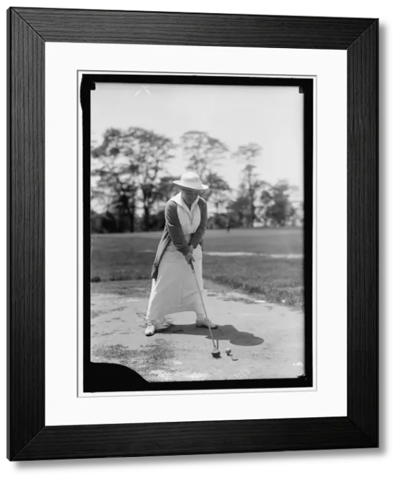 Framed Print : Mrs. Ed.. playing golf, between 1913 and 1917. Creator: Harris & Ewing. Mrs. Ed.. playing golf, between 1913 and 1917. Creator: Harris & Ewing Framed Print : Mrs. Ed.. playing golf, between 1913 and 1917. Creator: Harris & Ewing. Mrs. Ed.. playing golf, between 1913 and 1917. Creator: Harris & Ewing