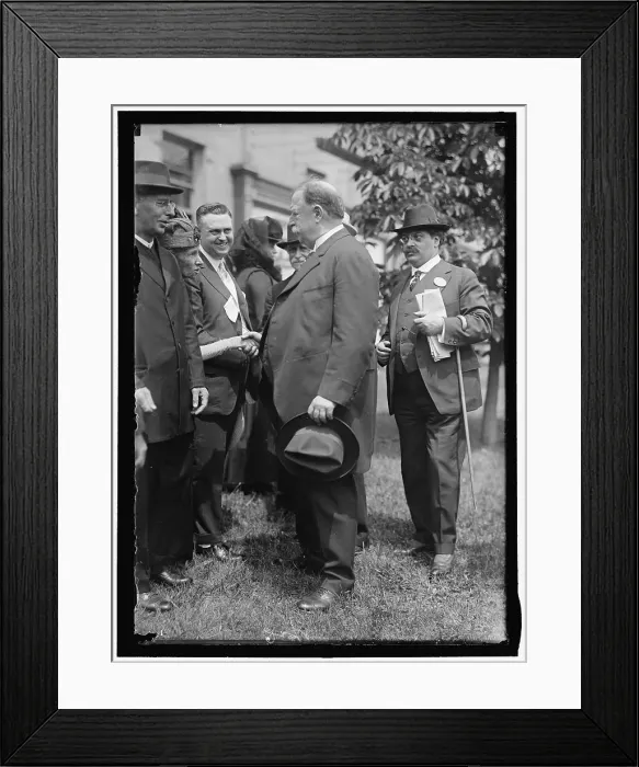 Framed Print : William Howard Taft, between 1913 and 1917. Creator: Harris & Ewing. William Howard Taft, between 1913 and 1917. Creator: Harris & Ewing