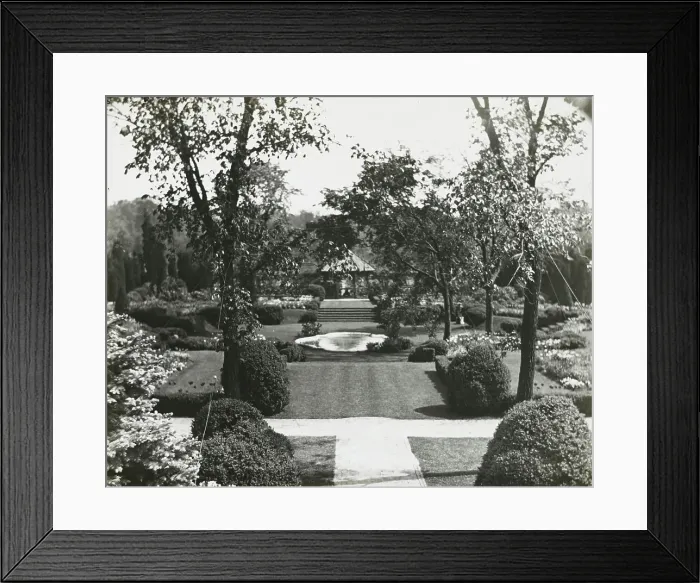 Framed Print : Killenworth, George Dupont Pratt house, Glen Cove, New York, c1918. Creator: Frances Benjamin Johnston. Killenworth, George Dupont Pratt house, Glen Cove, New York, c1918. Creator: Frances Benjamin Johnston Framed Print : Killenworth, George Dupont Pratt house, Glen Cove, New York, c1918. Creator: Frances Benjamin Johnston. Killenworth, George Dupont Pratt house, Glen Cove, New York, c1918. Creator: Frances Benjamin Johnston