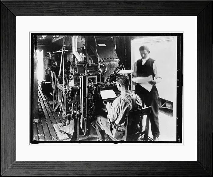 Framed Print : G.N. Press Car, between 1913 and 1918. Creator: Harris & Ewing. G.N. Press Car, between 1913 and 1918. Creator: Harris & Ewing Framed Print : G.N. Press Car, between 1913 and 1918. Creator: Harris & Ewing. G.N. Press Car, between 1913 and 1918. Creator: Harris & Ewing