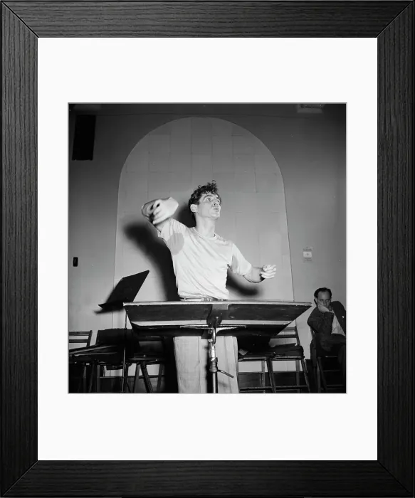Framed Print : Portrait of Leonard Bernstein, Carnegie Hall, New York, N.Y. 1946. Creator: William Paul Gottlieb Framed Print : Portrait of Leonard Bernstein, Carnegie Hall, New York, N.Y. 1946. Creator: William Paul Gottlieb