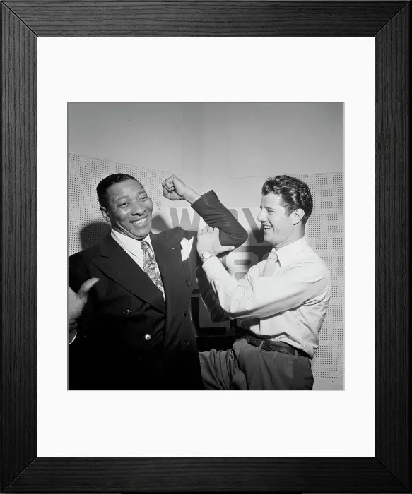 Framed Print : Portrait of Sid Catlett and Freddie Robbins, WOV office, New York, N.Y. ca. June 1947. Creator: William Paul Gottlieb Framed Print : Portrait of Sid Catlett and Freddie Robbins, WOV office, New York, N.Y. ca. June 1947. Creator: William Paul Gottlieb