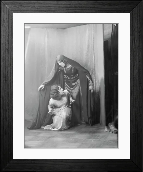 Framed Print : Guthrie dancers, between 1924 and 1929. Creator: Arnold Genthe Framed Print : Guthrie dancers, between 1924 and 1929. Creator: Arnold Genthe
