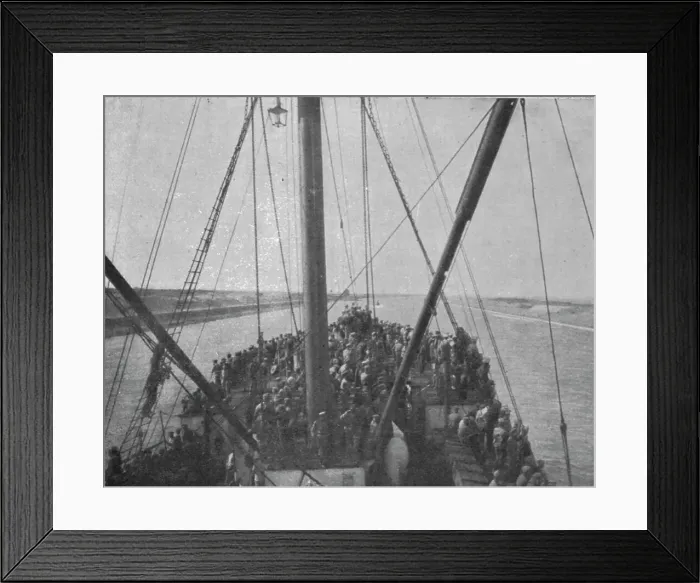 Framed Print : Le Periple des Russes : De Moscou a Marseille par la Siberie, les Mers de Chine et des... 1916. Creator: Unknown Framed Print : Le Periple des Russes : De Moscou a Marseille par la Siberie, les Mers de Chine et des... 1916. Creator: Unknown