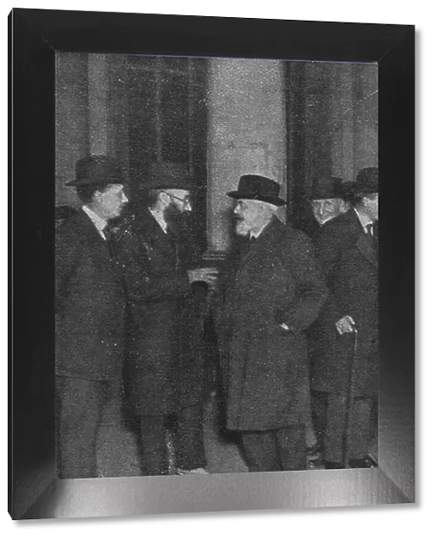 La rencontre, a Paris, de deux personnalites carlistes : Don R.M. del Valle Inclan et... c1916. Creator: Unknown