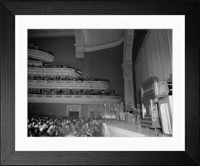 Framed Print : Portrait of Dizzy Gillespie and Charlie Parker, Carnegie Hall, New York, N.Y. ca. Oct. 1947. Creator: William Paul Gottlieb Framed Print : Portrait of Dizzy Gillespie and Charlie Parker, Carnegie Hall, New York, N.Y. ca. Oct. 1947. Creator: William Paul Gottlieb