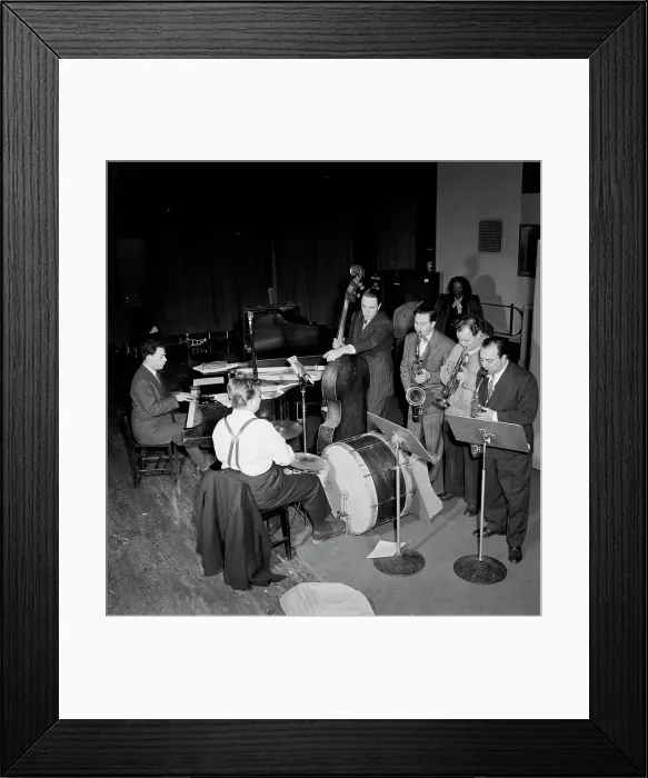 Framed Print : Portrait of Stan Freeman, Bunny Shawker, Bob Haggart, Art Drelinger...Columbia studio, N.Y. 1947. Creator: William Paul Gottlieb Framed Print : Portrait of Stan Freeman, Bunny Shawker, Bob Haggart, Art Drelinger...Columbia studio, N.Y. 1947. Creator: William Paul Gottlieb