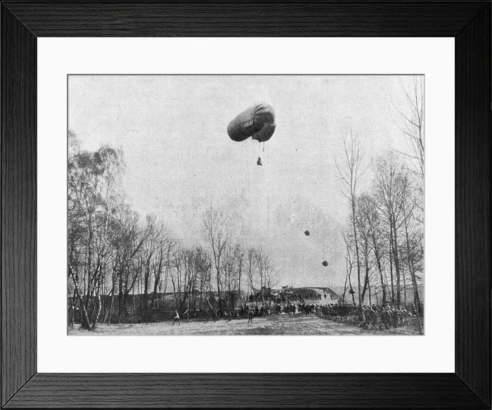 Framed Print : La Saucisse'; La saucisse va predre de la hauteur, 1916. Creator: Unknown. La Saucisse'; La saucisse va predre de la hauteur, 1916. Creator: Unknown Framed Print : La Saucisse'; La saucisse va predre de la hauteur, 1916. Creator: Unknown. La Saucisse'; La saucisse va predre de la hauteur, 1916. Creator: Unknown