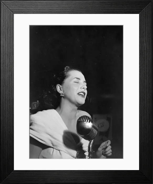 Framed Print : Portrait of Ann Hathaway, Café Society (Downtown), New York, N.Y. 1946. Creator: William Paul Gottlieb Framed Print : Portrait of Ann Hathaway, Café Society (Downtown), New York, N.Y. 1946. Creator: William Paul Gottlieb