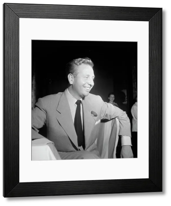 Framed Print : Portrait of Skitch Henderson, Eddie Condon's, New York, N.Y. ca. Aug. 1947. Creator: William Paul Gottlieb Framed Print : Portrait of Skitch Henderson, Eddie Condon's, New York, N.Y. ca. Aug. 1947. Creator: William Paul Gottlieb