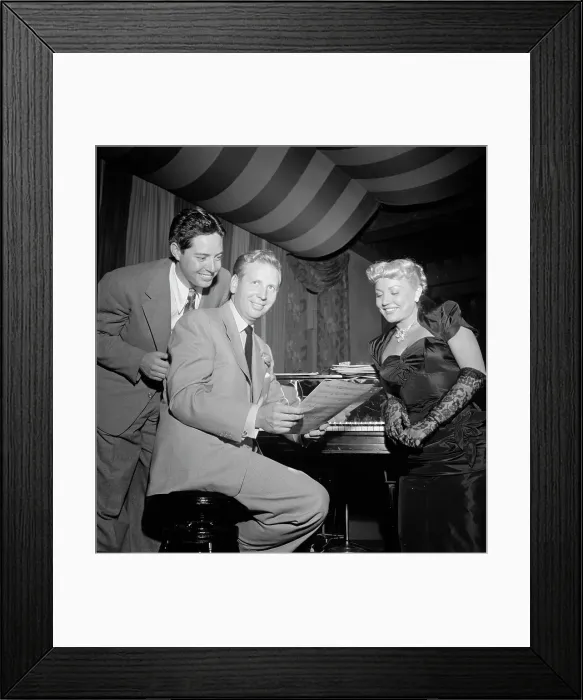Framed Print : Portrait of Skitch Henderson and Andy Russell, Eddie Condon's, New York, N.Y. ca. Aug. 1947. Creator: William Paul Gottlieb Framed Print : Portrait of Skitch Henderson and Andy Russell, Eddie Condon's, New York, N.Y. ca. Aug. 1947. Creator: William Paul Gottlieb