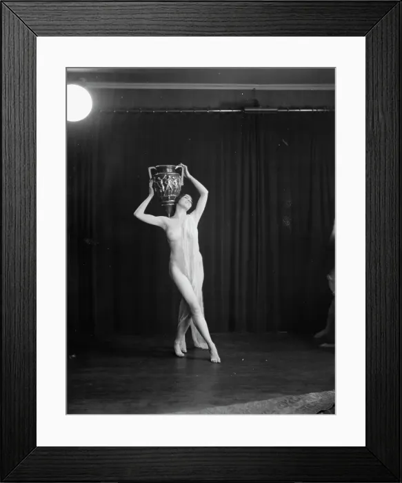 Framed Print : Marion Morgan dancers, between 1914 and 1927. Creator: Arnold Genthe Framed Print : Marion Morgan dancers, between 1914 and 1927. Creator: Arnold Genthe