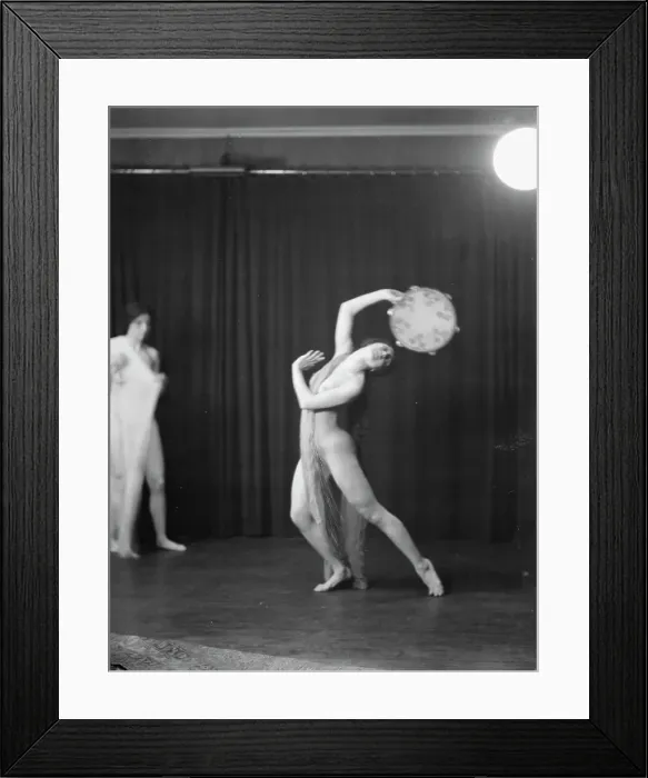 Framed Print : Marion Morgan dancers, between 1914 and 1927. Creator: Arnold Genthe Framed Print : Marion Morgan dancers, between 1914 and 1927. Creator: Arnold Genthe