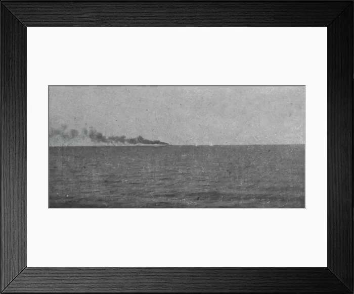 Framed Print : Le Goeben contre le torpilleur Schastlivyi (21 sept. 1915); La derniere salve du... 1915. Creator: Unknown. Le Goeben contre le torpilleur Schastlivyi (21 sept. 1915); La derniere salve du... 1915. Creator: Unknown Framed Print : Le Goeben contre le torpilleur Schastlivyi (21 sept. 1915); La derniere salve du... 1915. Creator: Unknown. Le Goeben contre le torpilleur Schastlivyi (21 sept. 1915); La derniere salve du... 1915. Creator: Unknown