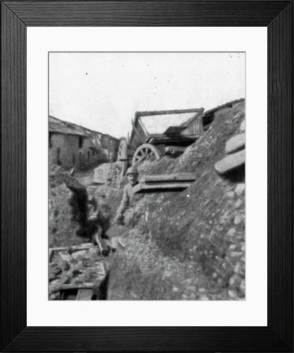 Framed Print : Aspects du champ de bataille de Verdun; Tranchee et barricade a la lisiere du village de... 1916. Creator: Unknown Framed Print : Aspects du champ de bataille de Verdun; Tranchee et barricade a la lisiere du village de... 1916. Creator: Unknown