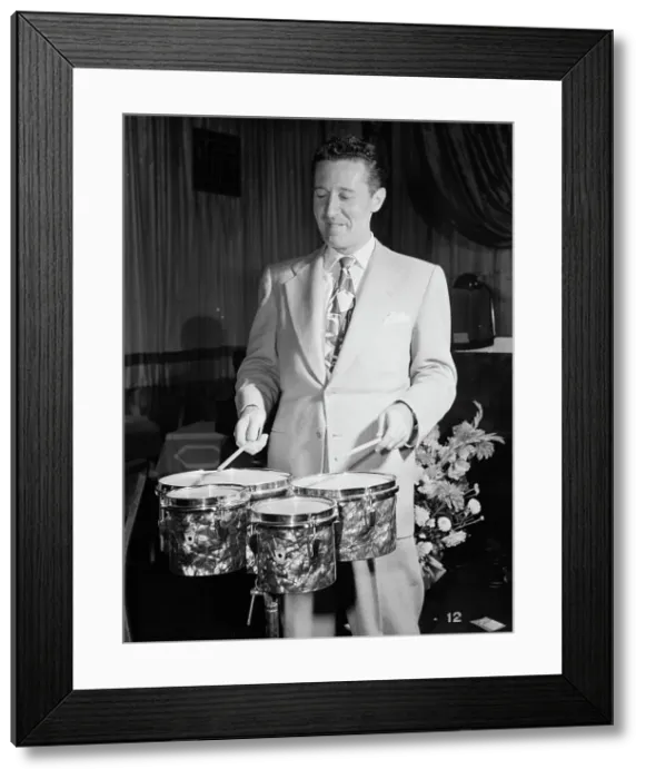 Framed Print : Portrait of Ray McKinley, New York, N.Y. 1946. Creator: William Paul Gottlieb Framed Print : Portrait of Ray McKinley, New York, N.Y. 1946. Creator: William Paul Gottlieb