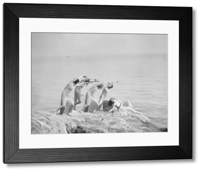 Framed Print : Strauss, Sarah Mildred, and pupils, 1932 June 5. Creator: Arnold Genthe Framed Print : Strauss, Sarah Mildred, and pupils, 1932 June 5. Creator: Arnold Genthe