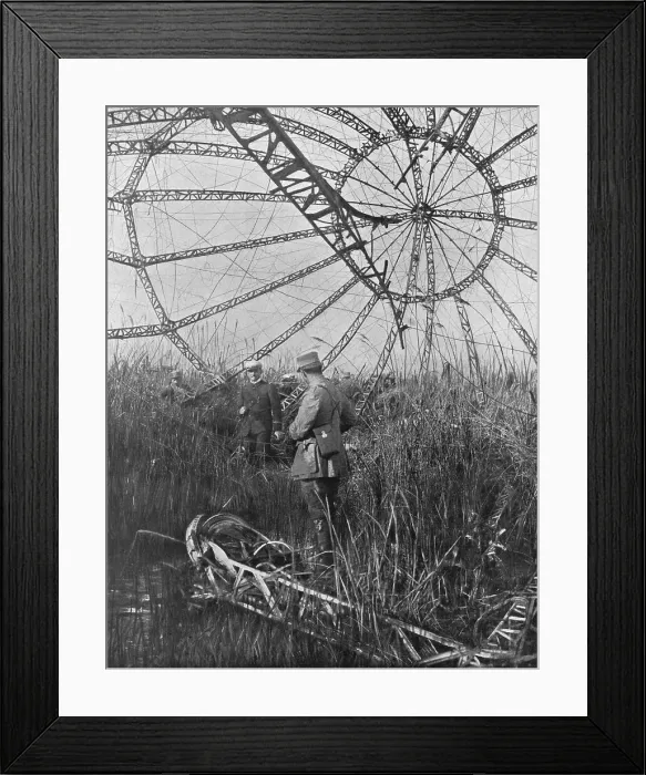 Framed Print : L'Armature du Zeppelin abattu dans les Marais du Vardar, 1916. Creator: Unknown Framed Print : L'Armature du Zeppelin abattu dans les Marais du Vardar, 1916. Creator: Unknown