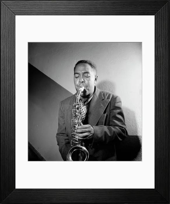 Framed Print : Portrait of Charlie Parker, Carnegie Hall, New York, N.Y. ca. 1947. Creator: William Paul Gottlieb Framed Print : Portrait of Charlie Parker, Carnegie Hall, New York, N.Y. ca. 1947. Creator: William Paul Gottlieb