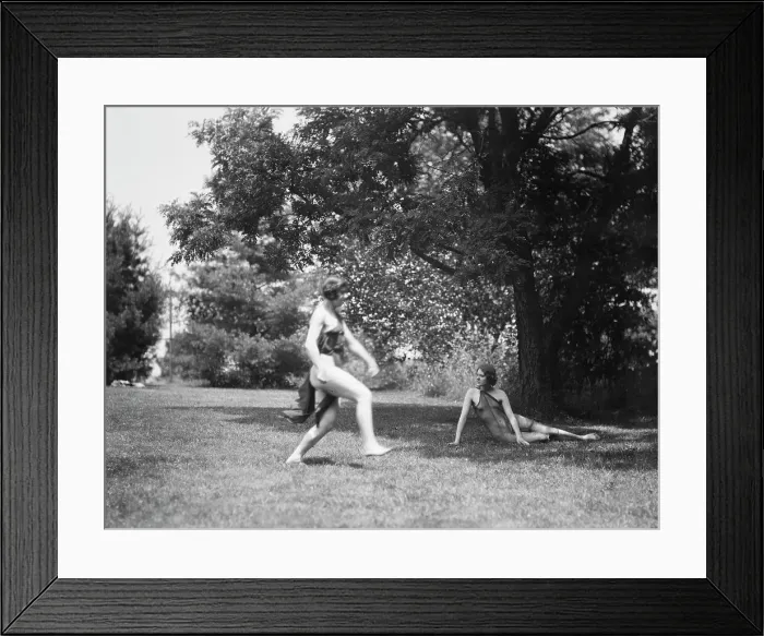 Framed Print : Wanger, Beatrice, Miss, and Miss Solveig Hornbeck, 1921 June 21. Creator: Arnold Genthe Framed Print : Wanger, Beatrice, Miss, and Miss Solveig Hornbeck, 1921 June 21. Creator: Arnold Genthe