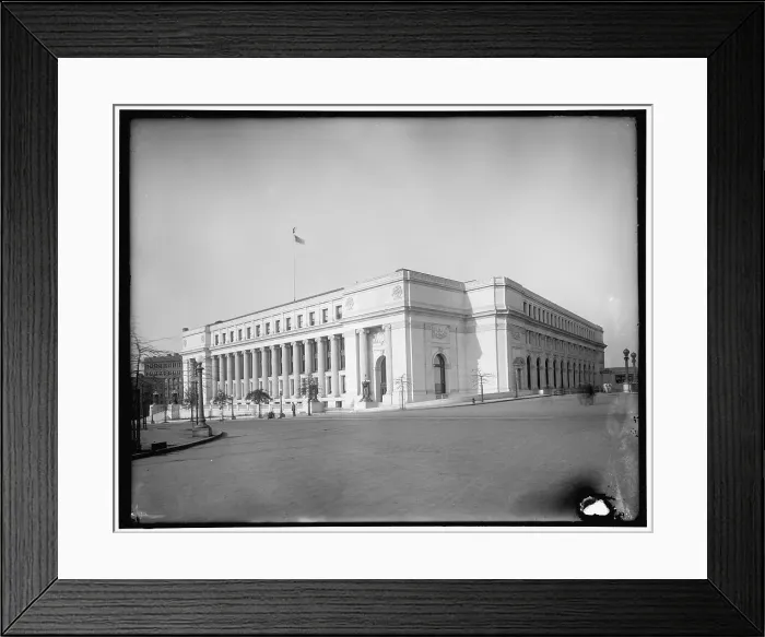 Framed Print : City Post Office, between 1910 and 1920. Creator: Harris & Ewing. City Post Office, between 1910 and 1920. Creator: Harris & Ewing Framed Print : City Post Office, between 1910 and 1920. Creator: Harris & Ewing. City Post Office, between 1910 and 1920. Creator: Harris & Ewing