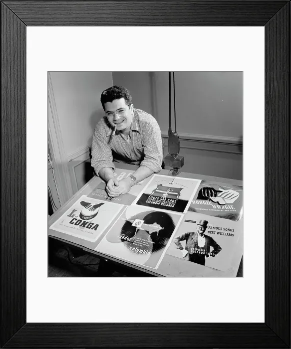 Framed Print : Portrait of Alex Steinweiss, New York, N.Y.(?), ca. Apr. 1947. Creator: William Paul Gottlieb Framed Print : Portrait of Alex Steinweiss, New York, N.Y.(?), ca. Apr. 1947. Creator: William Paul Gottlieb