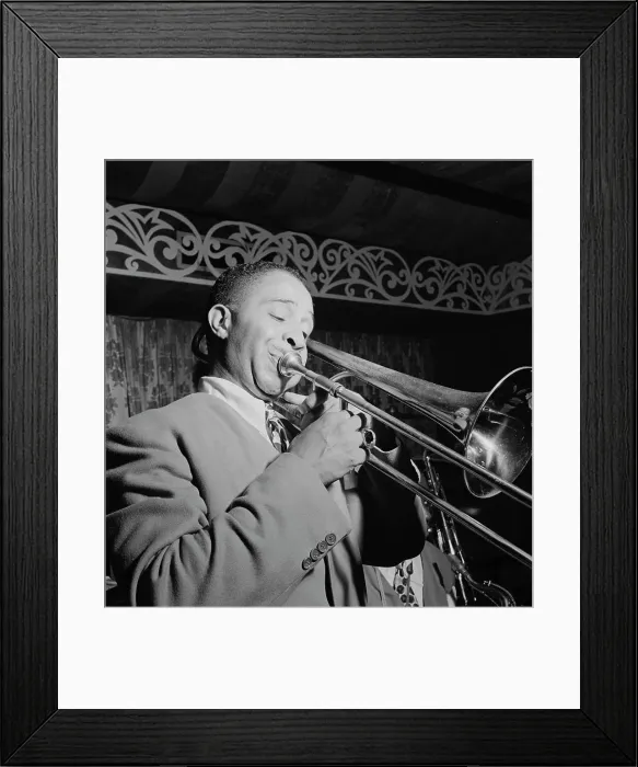 Framed Print : Portrait of Henry Wells, Aquarium, New York, N.Y. ca. Jan. 1947. Creator: William Paul Gottlieb Framed Print : Portrait of Henry Wells, Aquarium, New York, N.Y. ca. Jan. 1947. Creator: William Paul Gottlieb