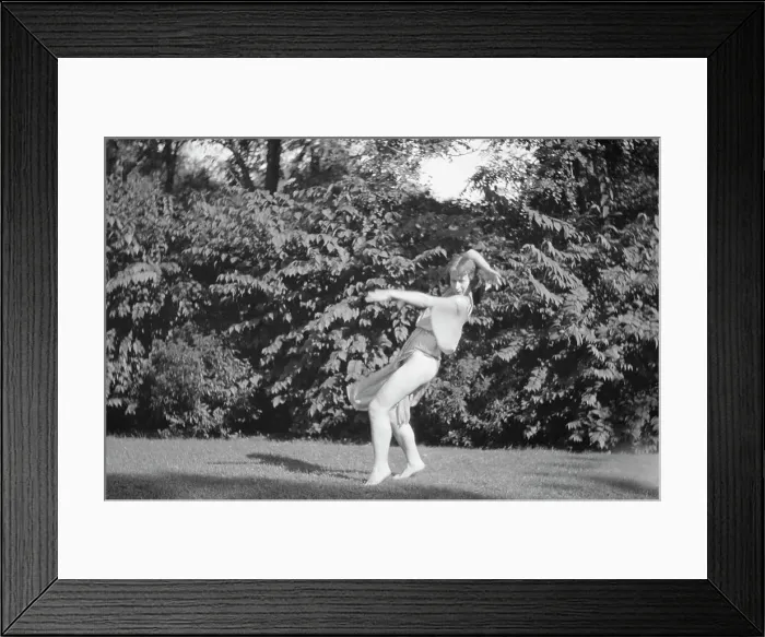 Framed Print : Desha dancing in Port Washington, 1921 Aug. 21. Creator: Arnold Genthe Framed Print : Desha dancing in Port Washington, 1921 Aug. 21. Creator: Arnold Genthe