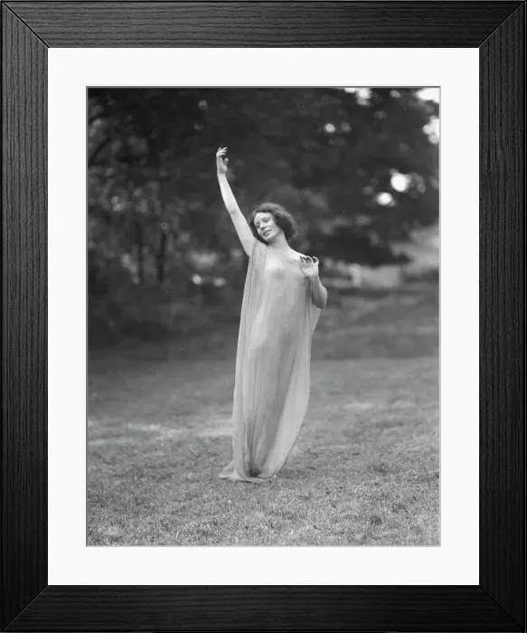 Framed Print : Desha, 1921 July 30. Creator: Arnold Genthe Framed Print : Desha, 1921 July 30. Creator: Arnold Genthe