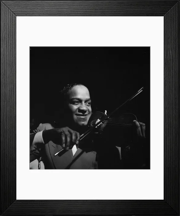 Framed Print : Portrait of Eddie South, Café Society (Uptown), New York, N.Y. ca. Dec. 1946. Creator: William Paul Gottlieb Framed Print : Portrait of Eddie South, Café Society (Uptown), New York, N.Y. ca. Dec. 1946. Creator: William Paul Gottlieb