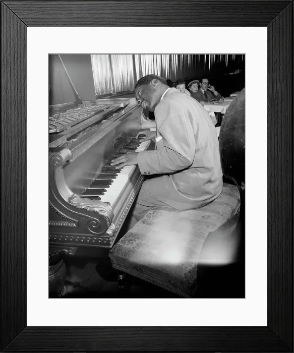 Framed Print : Portrait of Erroll Garner, New York, N.Y. 1946. Creator: William Paul Gottlieb Framed Print : Portrait of Erroll Garner, New York, N.Y. 1946. Creator: William Paul Gottlieb