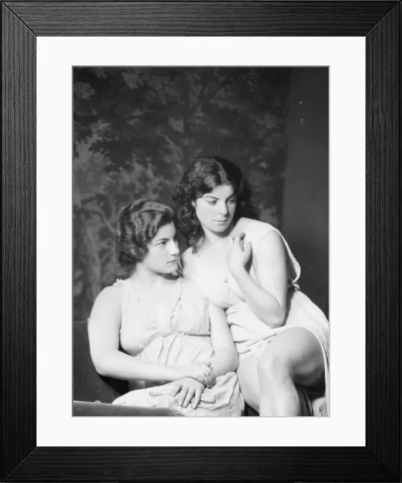 Framed Print : Irma Duncan dancers, 1929 or 1930. Creator: Arnold Genthe Framed Print : Irma Duncan dancers, 1929 or 1930. Creator: Arnold Genthe