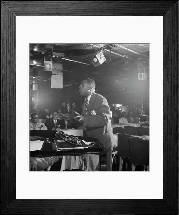 Framed Print : Portrait of Dizzy Gillespie, Downbeat, New York, N.Y. ca. Aug. 1947. Creator: William Paul Gottlieb Framed Print : Portrait of Dizzy Gillespie, Downbeat, New York, N.Y. ca. Aug. 1947. Creator: William Paul Gottlieb