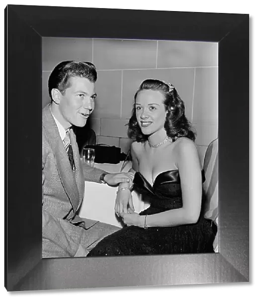 Portrait of Fran Warren and Gene Williams, Hotel Pennsylvania(?), New York, N.Y. ca. Oct. 1947. Creator: William Paul Gottlieb