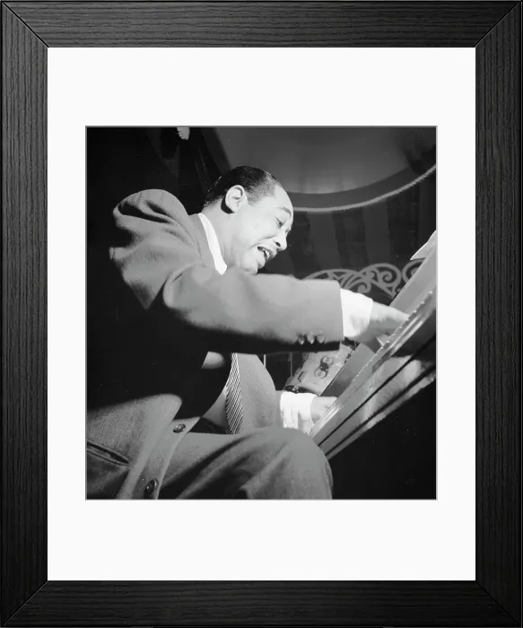 Framed Print : Portrait of Duke Ellington, Aquarium, New York, N.Y. 1946. Creator: William Paul Gottlieb Framed Print : Portrait of Duke Ellington, Aquarium, New York, N.Y. 1946. Creator: William Paul Gottlieb