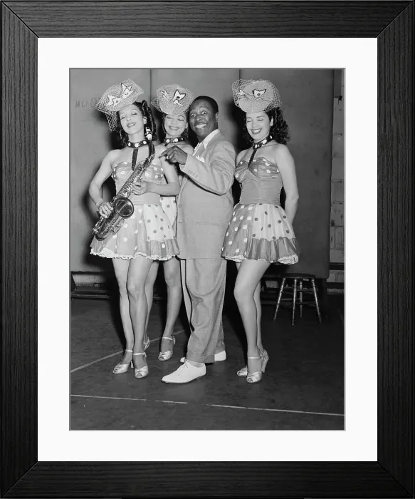 Framed Print : Portrait of Louis Jordan, Paramount Theater(?), New York, N.Y. ca. July 1946. Creator: William Paul Gottlieb Framed Print : Portrait of Louis Jordan, Paramount Theater(?), New York, N.Y. ca. July 1946. Creator: William Paul Gottlieb