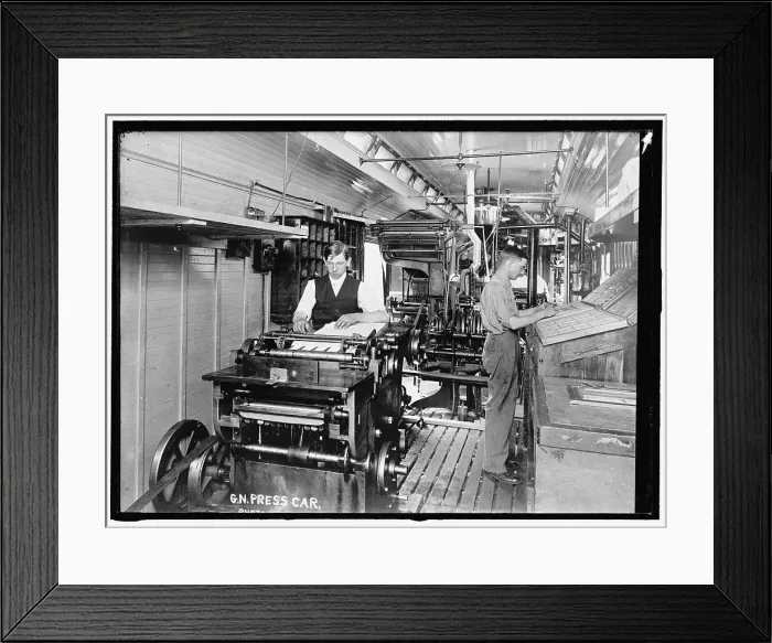 Framed Print : G.N. Press Car, between 1913 and 1918. Creator: Harris & Ewing. G.N. Press Car, between 1913 and 1918. Creator: Harris & Ewing Framed Print : G.N. Press Car, between 1913 and 1918. Creator: Harris & Ewing. G.N. Press Car, between 1913 and 1918. Creator: Harris & Ewing