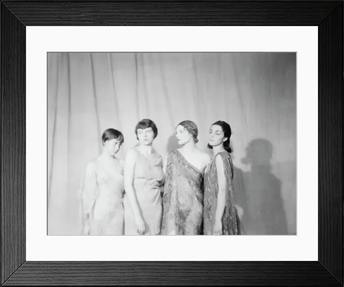 Framed Print : Elizabeth Duncan dancers and children, portrait photograph, 1932 Creator: Arnold Genthe Framed Print : Elizabeth Duncan dancers and children, portrait photograph, 1932 Creator: Arnold Genthe