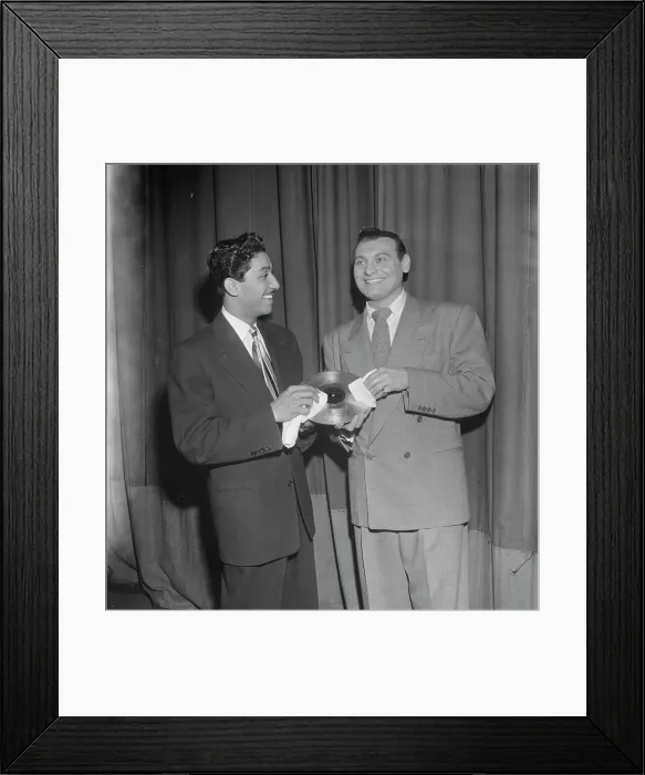 Framed Print : Portrait of Frankie Laine, New York, N.Y. 1946. Creator: William Paul Gottlieb Framed Print : Portrait of Frankie Laine, New York, N.Y. 1946. Creator: William Paul Gottlieb