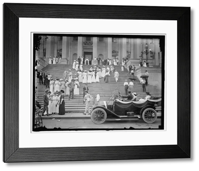 Framed Print : People on Capitol steps, between 1913 and 1918. Creator: Harris & Ewing. People on Capitol steps, between 1913 and 1918. Creator: Harris & Ewing Framed Print : People on Capitol steps, between 1913 and 1918. Creator: Harris & Ewing. People on Capitol steps, between 1913 and 1918. Creator: Harris & Ewing