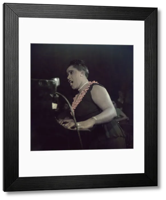 Framed Print : Portrait of Nellie Lutcher, New York, N.Y. 1946. Creator: William Paul Gottlieb Framed Print : Portrait of Nellie Lutcher, New York, N.Y. 1946. Creator: William Paul Gottlieb