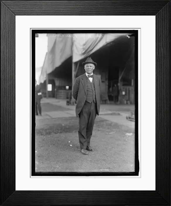 Framed Print : Captain Baldwin, between 1911 and 1920. Creator: Harris & Ewing. Captain Baldwin, between 1911 and 1920. Creator: Harris & Ewing Framed Print : Captain Baldwin, between 1911 and 1920. Creator: Harris & Ewing. Captain Baldwin, between 1911 and 1920. Creator: Harris & Ewing