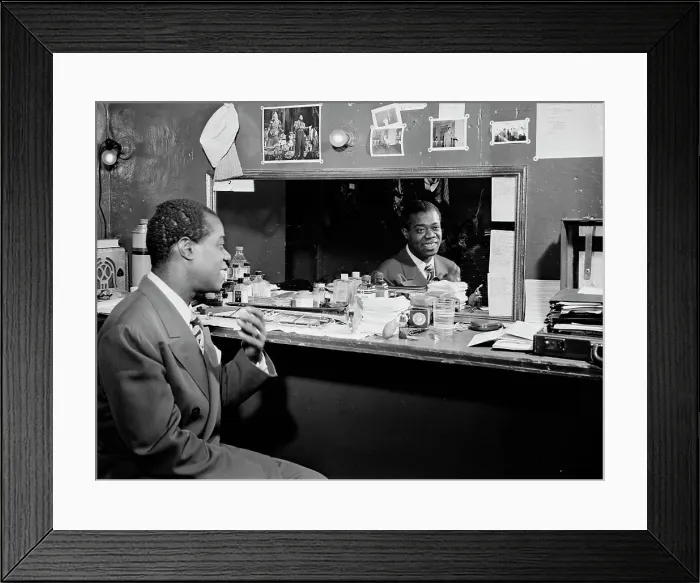 Framed Print : Portrait of Louis Armstrong, Aquarium, New York, N.Y. ca. July 1946. Creator: William Paul Gottlieb Framed Print : Portrait of Louis Armstrong, Aquarium, New York, N.Y. ca. July 1946. Creator: William Paul Gottlieb