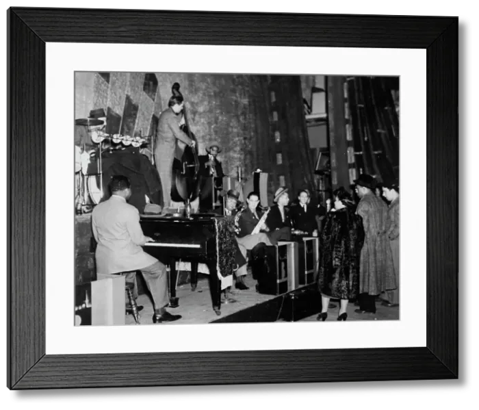 Framed Print : Portrait of Count Basie, Ray Bauduc, Bob Haggart, Harry Edison, Herschel Evans...Washington, c1941. Creator: William Paul Gottlieb Framed Print : Portrait of Count Basie, Ray Bauduc, Bob Haggart, Harry Edison, Herschel Evans...Washington, c1941. Creator: William Paul Gottlieb