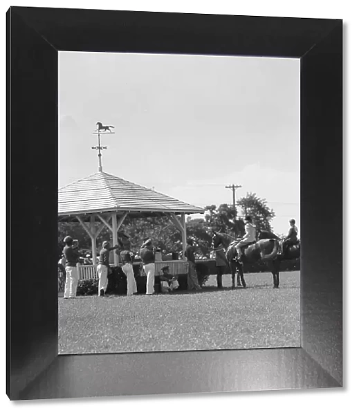 Horse show or show jumping event, between 1911 and 1942. Creator: Arnold Genthe