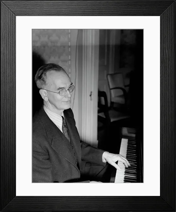 Framed Print : Portrait of Roy J. Carew in his home, 818 Quintana Place NW, Washington, D.C. ca. Feb. 1942. Creator: William Paul Gottlieb Framed Print : Portrait of Roy J. Carew in his home, 818 Quintana Place NW, Washington, D.C. ca. Feb. 1942. Creator: William Paul Gottlieb