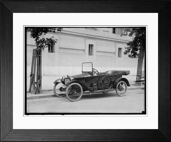 Framed Print : Car-Nation vehicle, between 1914 and 1917. Creator: Harris & Ewing. Car-Nation vehicle, between 1914 and 1917. Creator: Harris & Ewing Framed Print : Car-Nation vehicle, between 1914 and 1917. Creator: Harris & Ewing. Car-Nation vehicle, between 1914 and 1917. Creator: Harris & Ewing